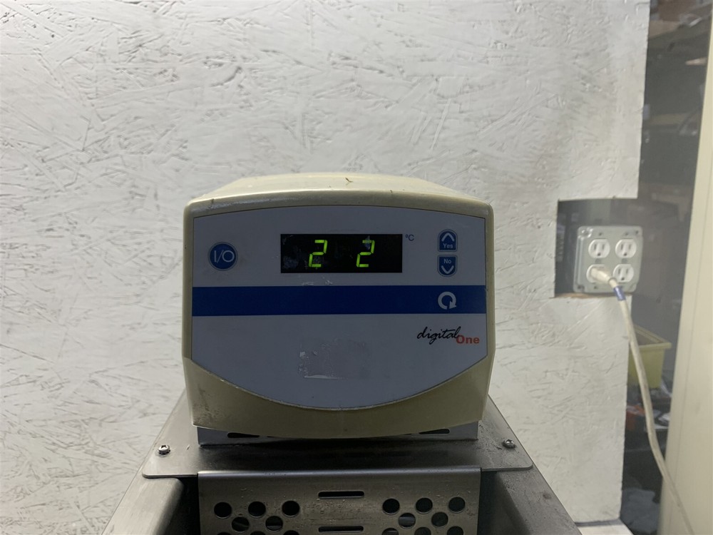 THERMO NESLAB DIGITAL ONE RTE7 CIRCULATING WATER BATH
