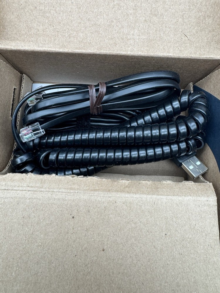 Poly MDA100 QD USB-A Analog Switch 8A7E1AA