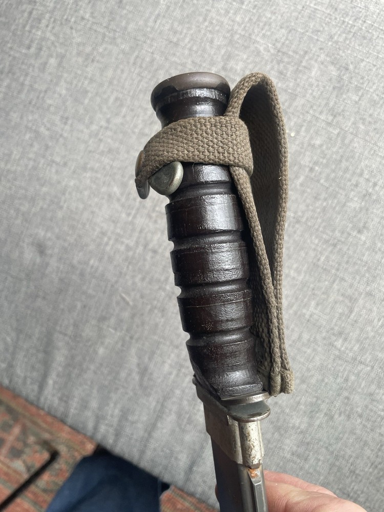 WW2 USMC Camillus Fighting Knife With Original MK2 Sheath
