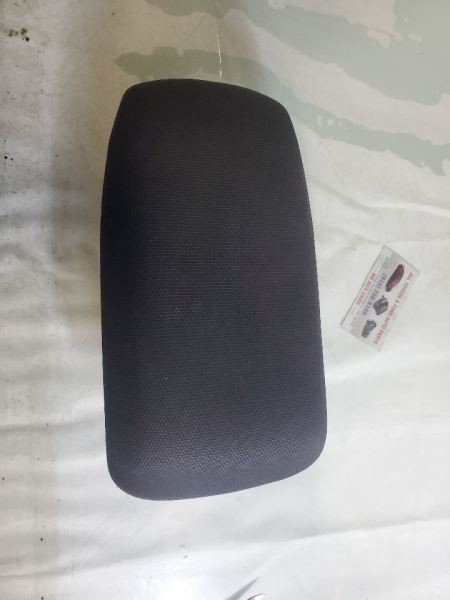 COROLLA 2017 Armrest/ front console 27849