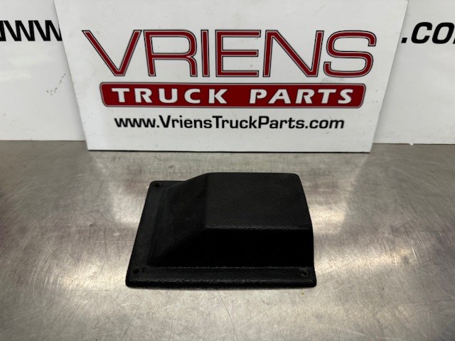 NEW-500072 MOUNT-SWITCH TRAY