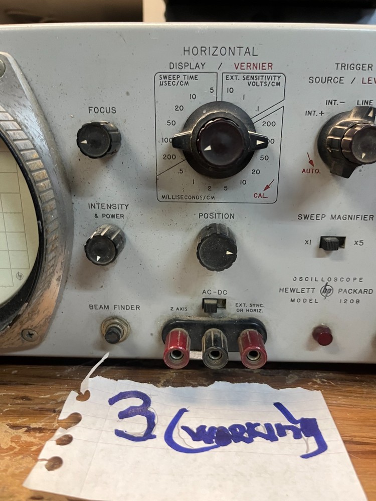 HP Hewlett-Packard Oscilloscope Model 120B - Powers on but untested.