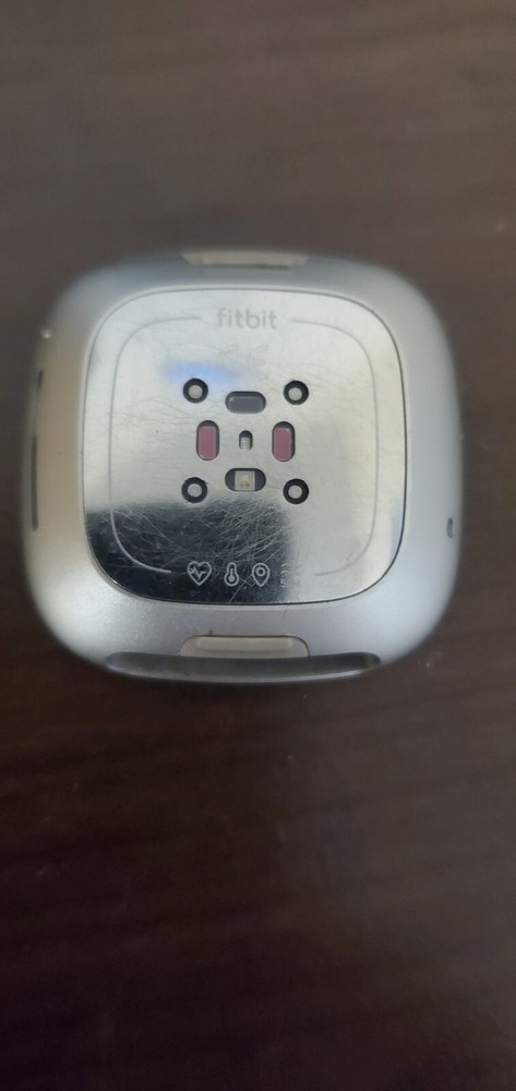 Fitbit Versa 3 Casing Also Works With Sense 1
