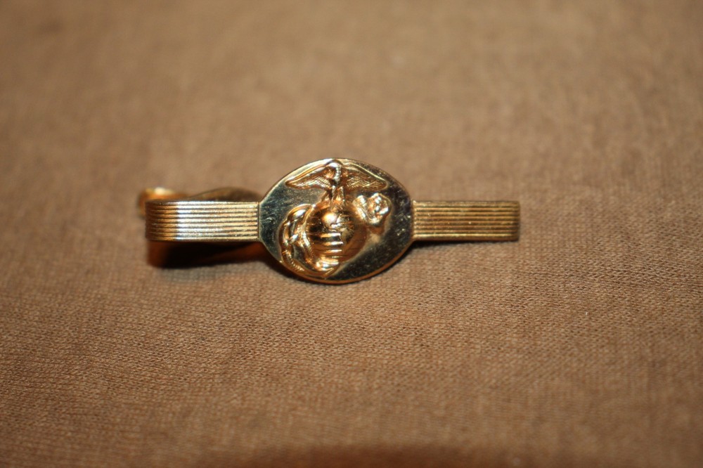 Original WW2 U.S. Marine's 'EGA' Metal Uniform Tie Clip