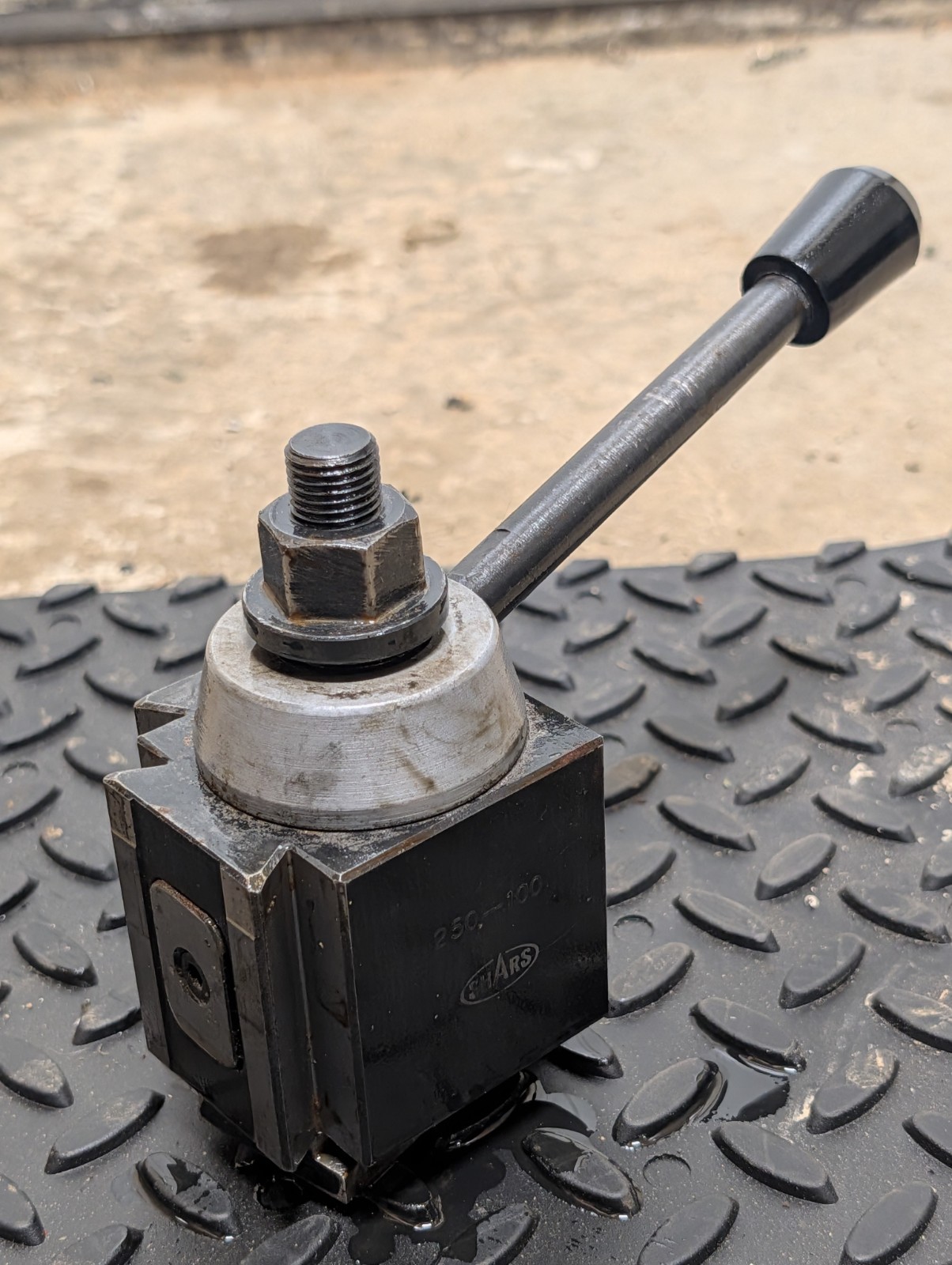 Genuine Shars 6 - 12" CNC AXA Piston Quick Change Tool Post 250-100