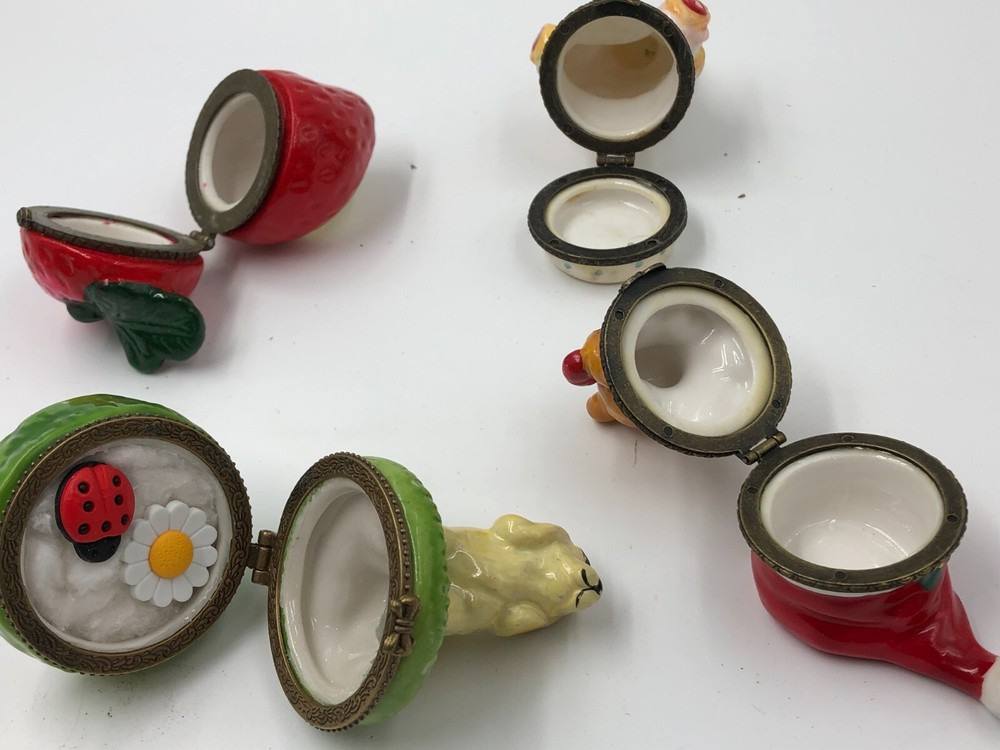Ceramic Pill Boxes, Qty=4, Strawberry with Sun Damage