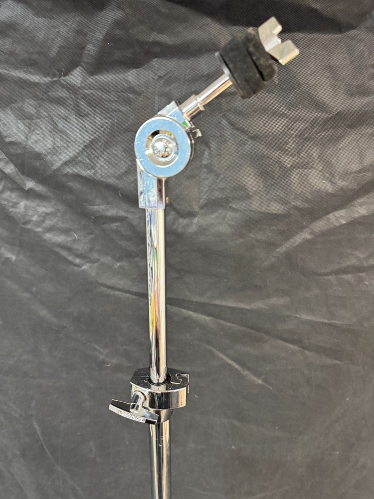 Ludwig straight cymbal stand. Solid,3 pc model functions great, looks good.