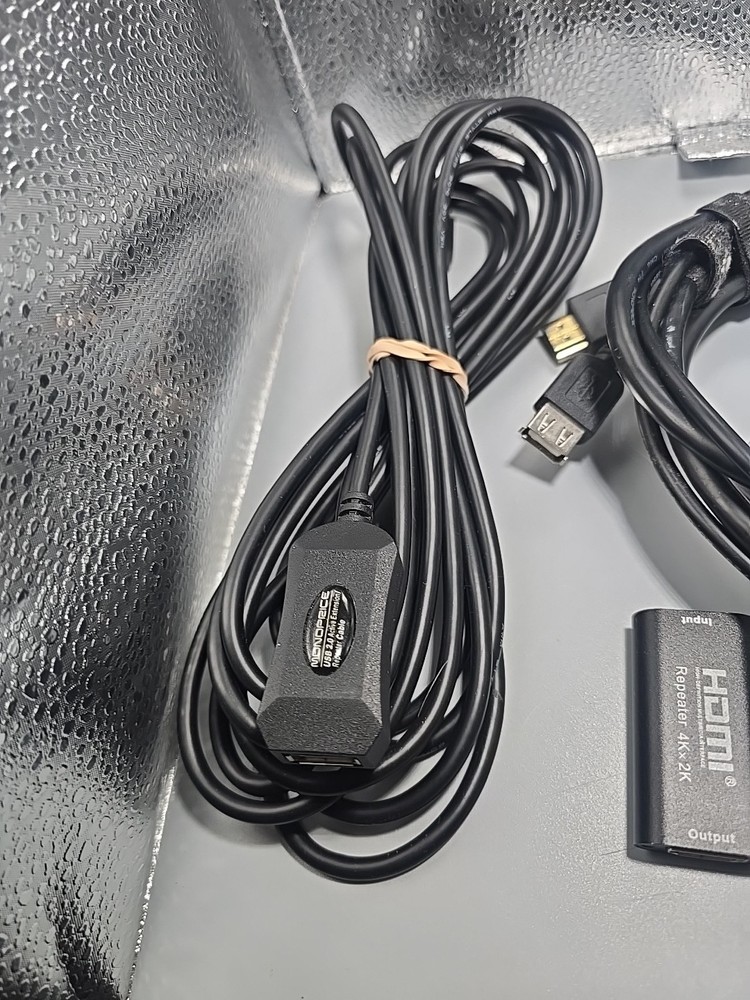 Meta Oculus Rift VR Headset- Black W Extra Sensor And Cables