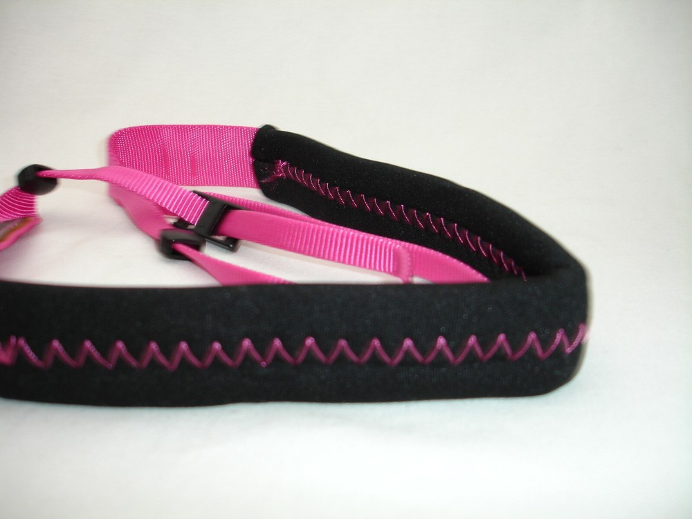 LYNCA Camera neck strap, Pink / Black