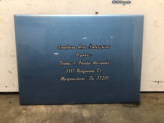 Volvo VT Right/Passenger Sleeper Door - Used