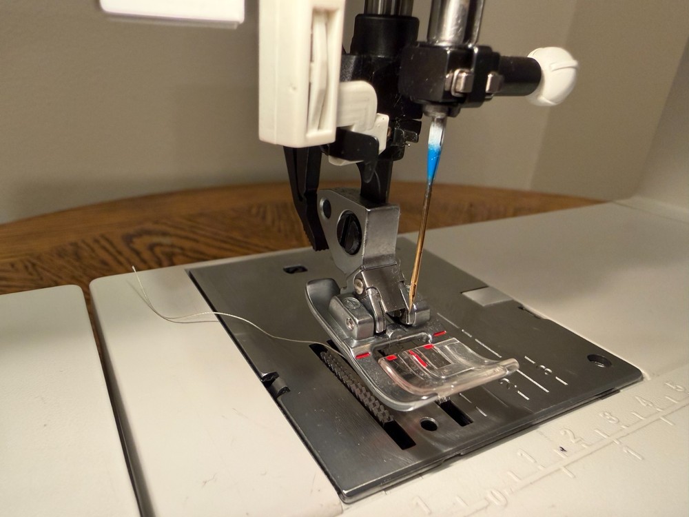 PFAFF Expression 2034 sewing machine