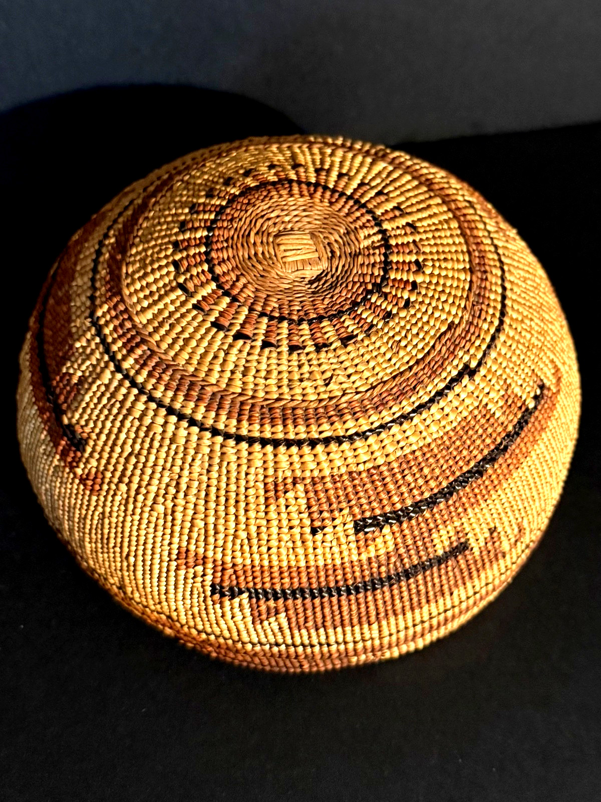 EXTRAORDINARY HUPA FANCY CAP BASKET, BEAR GRASS & FERN OVERLAY, C1890, EXCELLENT