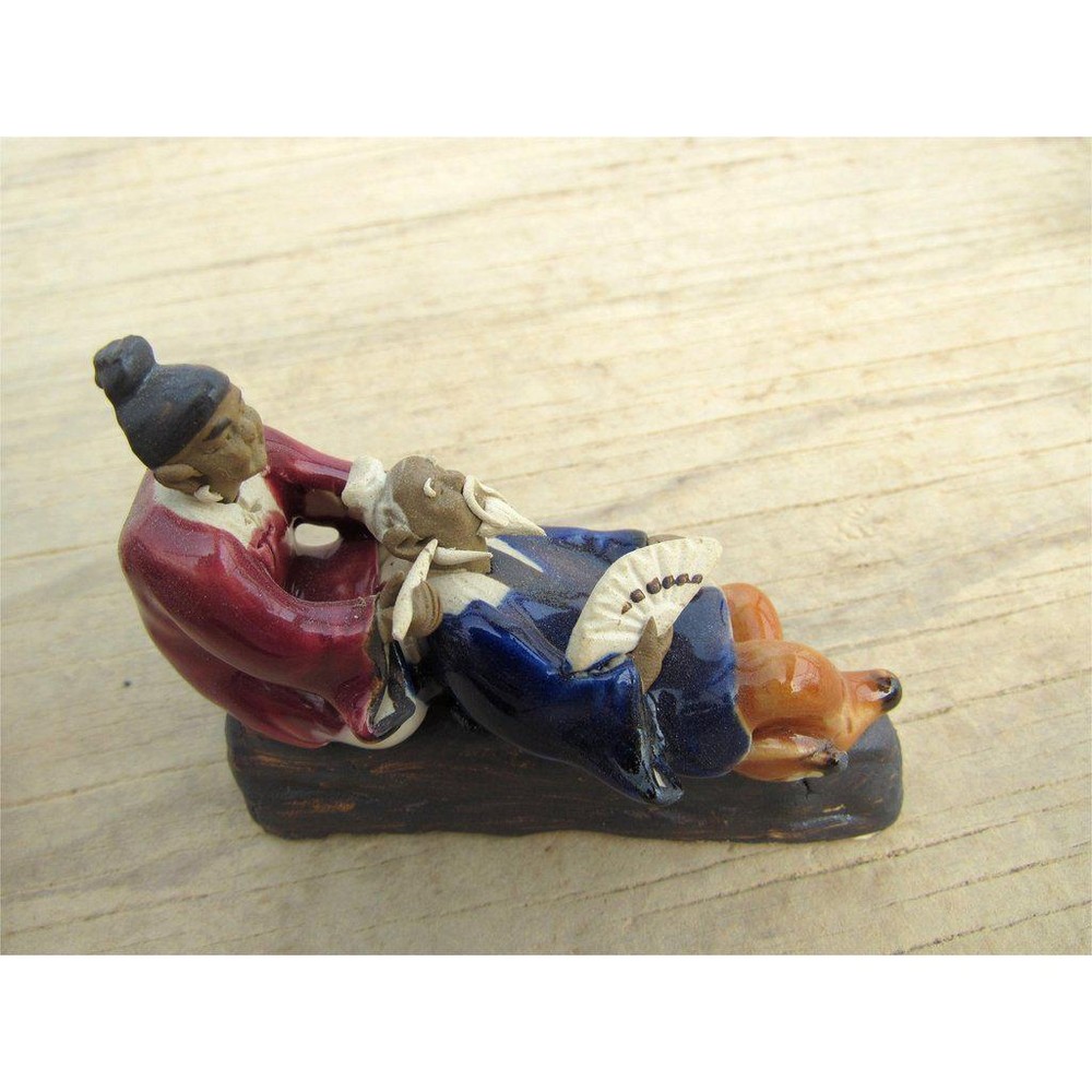 Massage Mud Figurine