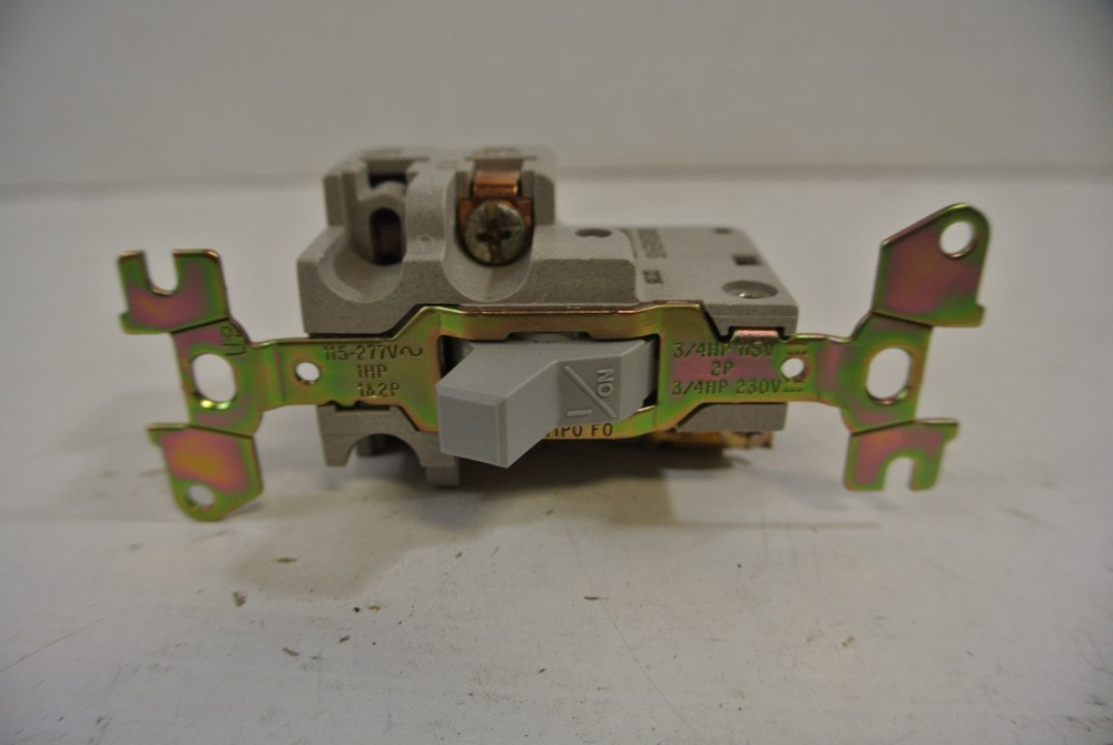 Siemens Manual Starter Toggle Switch single pole Cat: SMFFF1 NIB