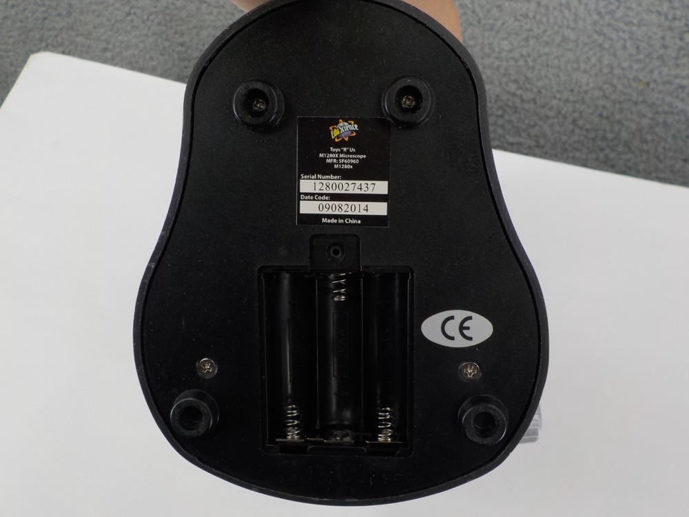 USED EDU SCIENCE STUDENT MICROSCOPE WITH CARRYING CASE SPECIMAN VIALS MSNG PCS