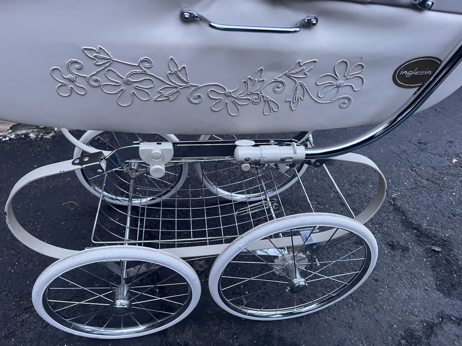 Inglesina Classics Pram Baby Stroller with Basket and Storage Basket In White