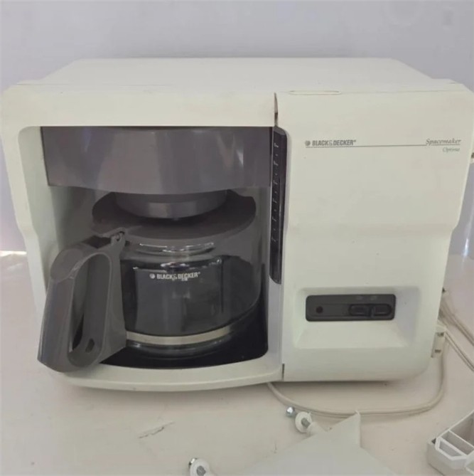Black & Decker Spacemaker ODC400 Under Cabinet 10 Cup Coffee Maker Thermal