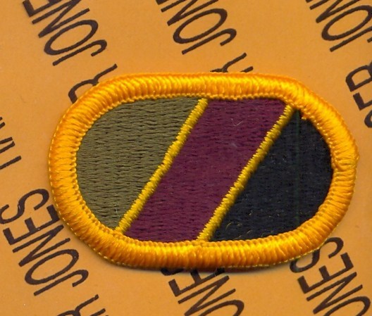 US Army Special Operations Support Command SOSC Airborne para oval patch m/e #2B