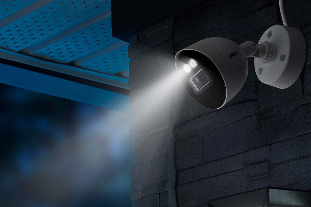 Lorex C884DA 4K UltraHD Smart Deterrence CVI Wired Bullet Security Camera(M.Ref)