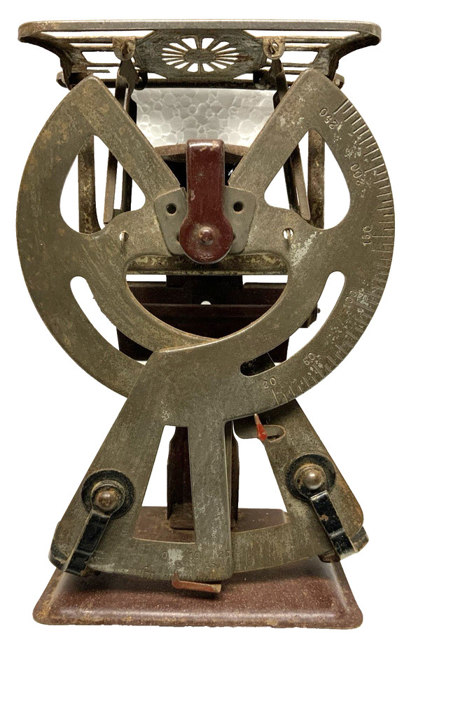 Old Bilateral Weighing Scale