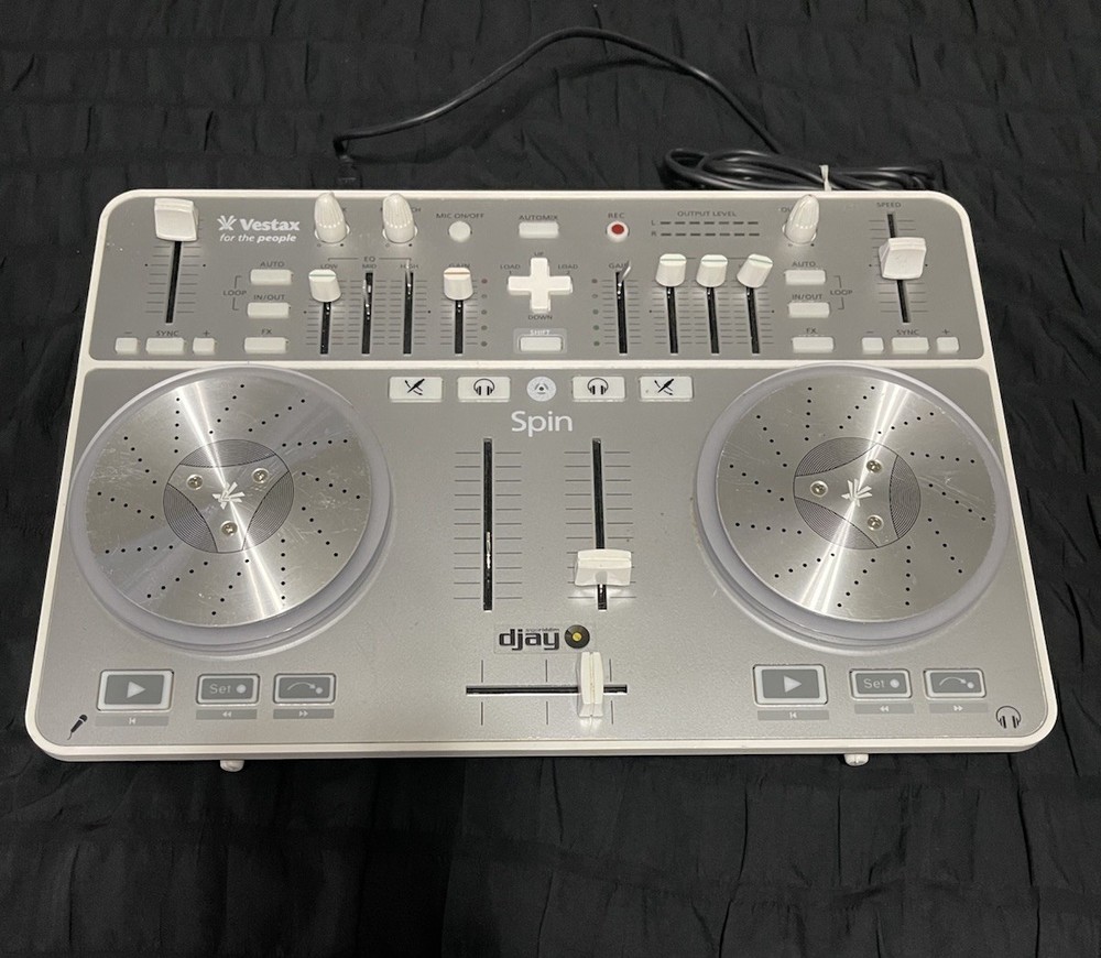Vestax Spin USB MIDI/AUDIO DJ Controller With USB Cable Missing 4 Knobs