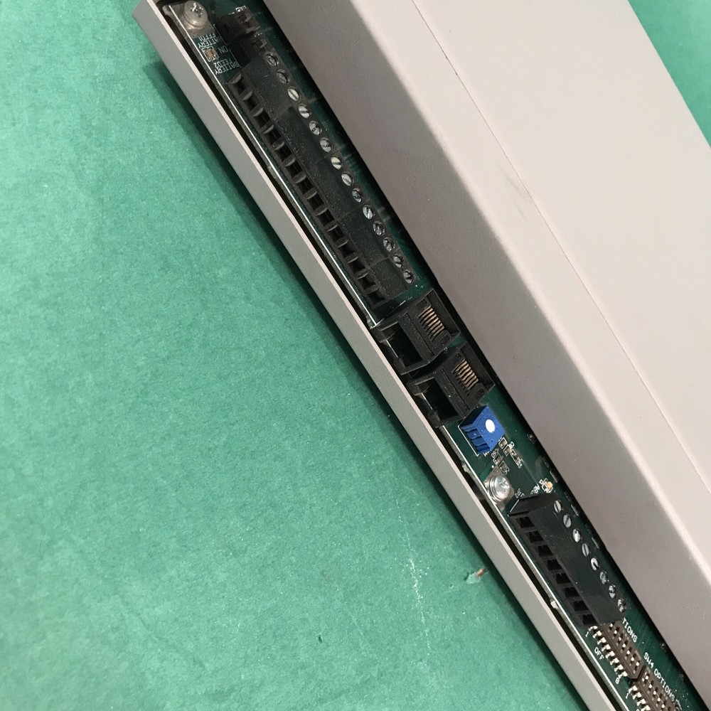 Valcom V-9964  Stacking Feedback Eliminator