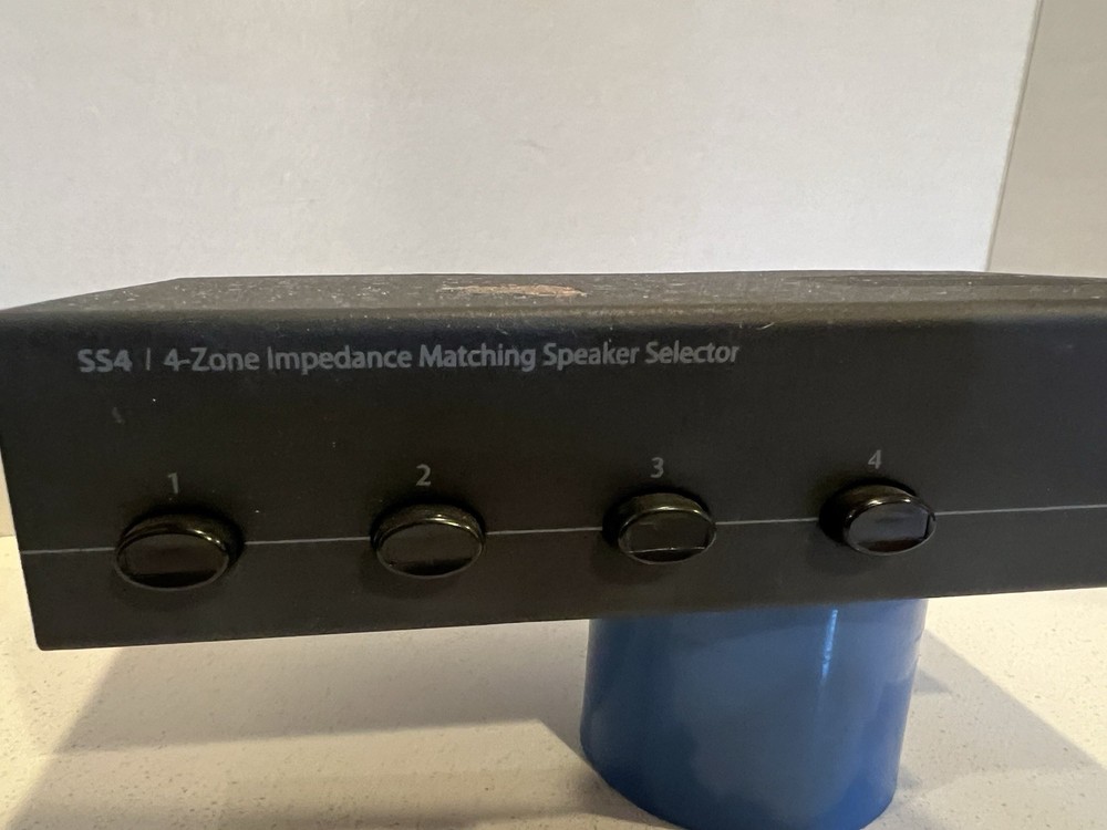 WiredHome (Vanco) SS-4 Four Position Impedance Matching Speaker Selection System