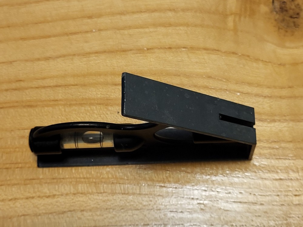 metal leveling tool, READ First