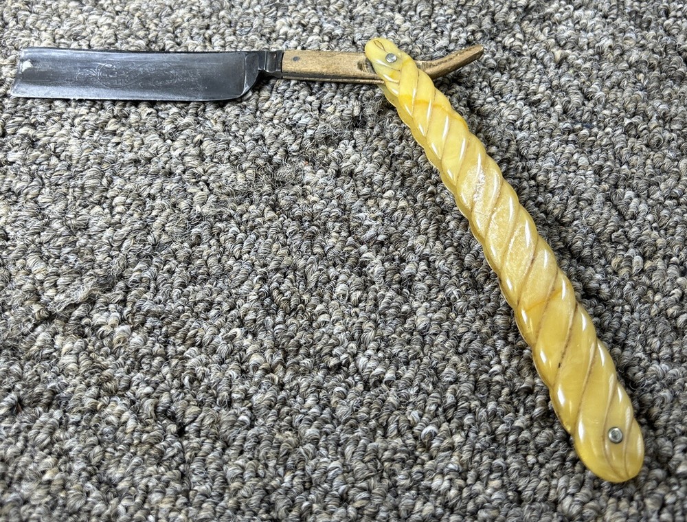 High Art Bakelite Straight Razor Sharp Good Condition 9"