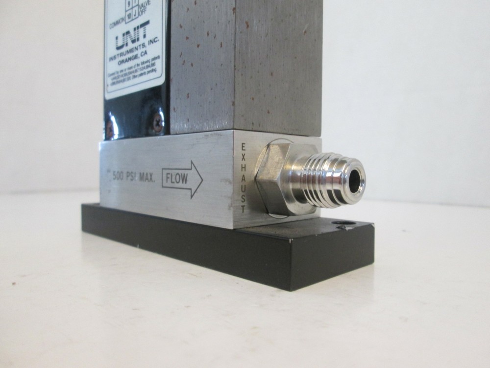 Unit UFC-1100A Mass Flow Controller MFC, N2, 500 SCCM