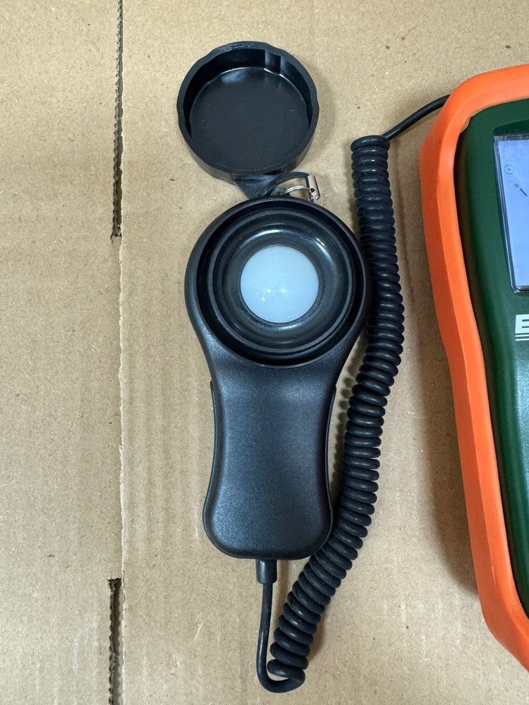 Extech / Digital Light Meter / LT300