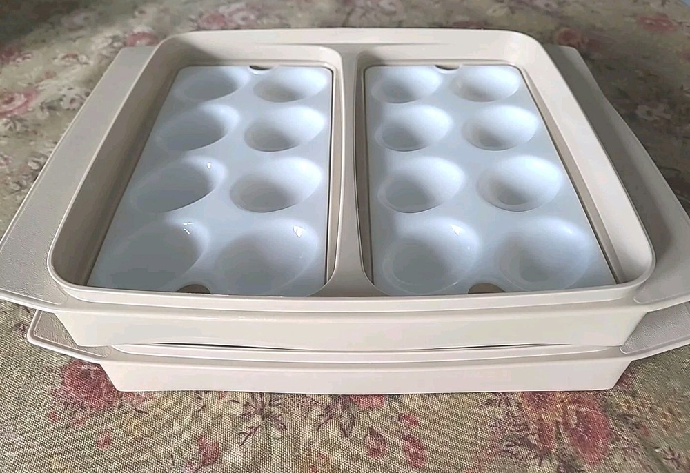 Tupperware Deviled Egg Keeper Taker 2 Trays