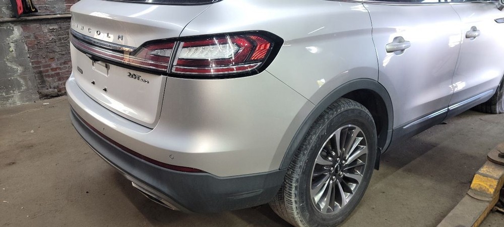 19 Lincoln Nautilus Camera Projector