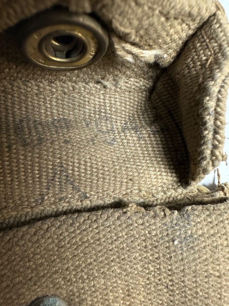 ENFIELD WWII SINGLE CANVAS POUCH DATED 1942.