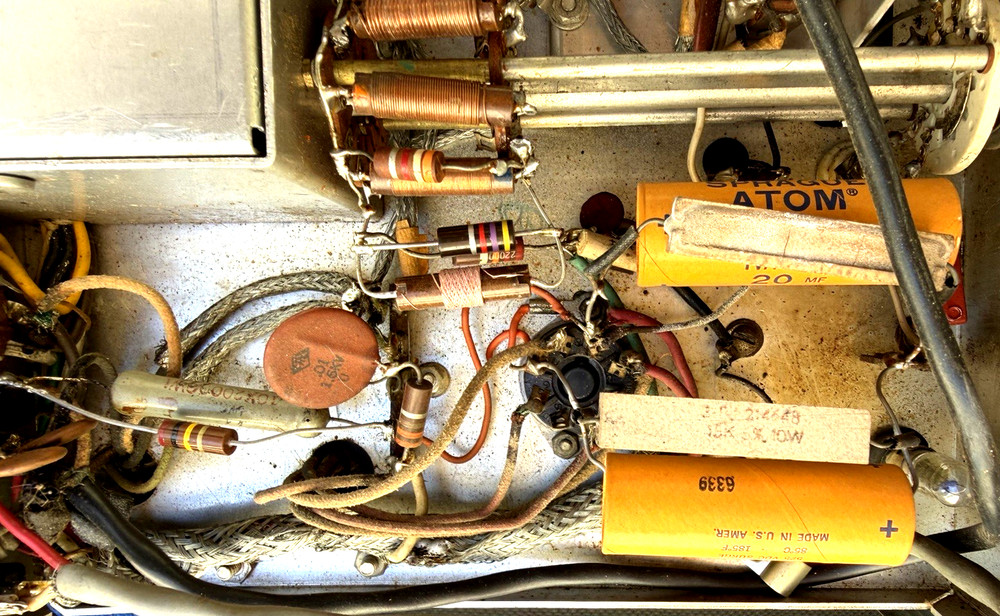 Vintage HeathKit DX-35 Transmitter AS IS-POWERS ON-PLEASE READ