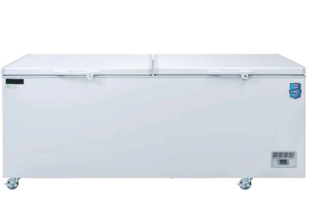 Chef AAA - 59" Chest Freezer