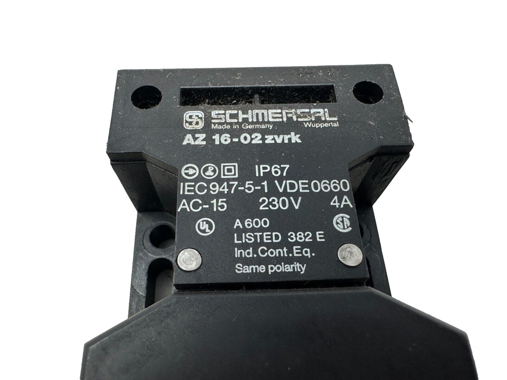Schmersal AZ 16-02 ZVRK Safety Interlock Switch