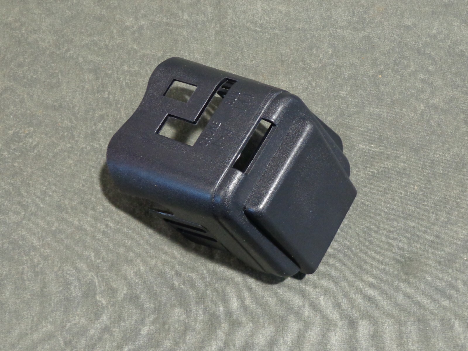 EARTHQUAKE POST DIGGER AUGER 3004158 AIR FILTER COVER E43 GENUINE OEM