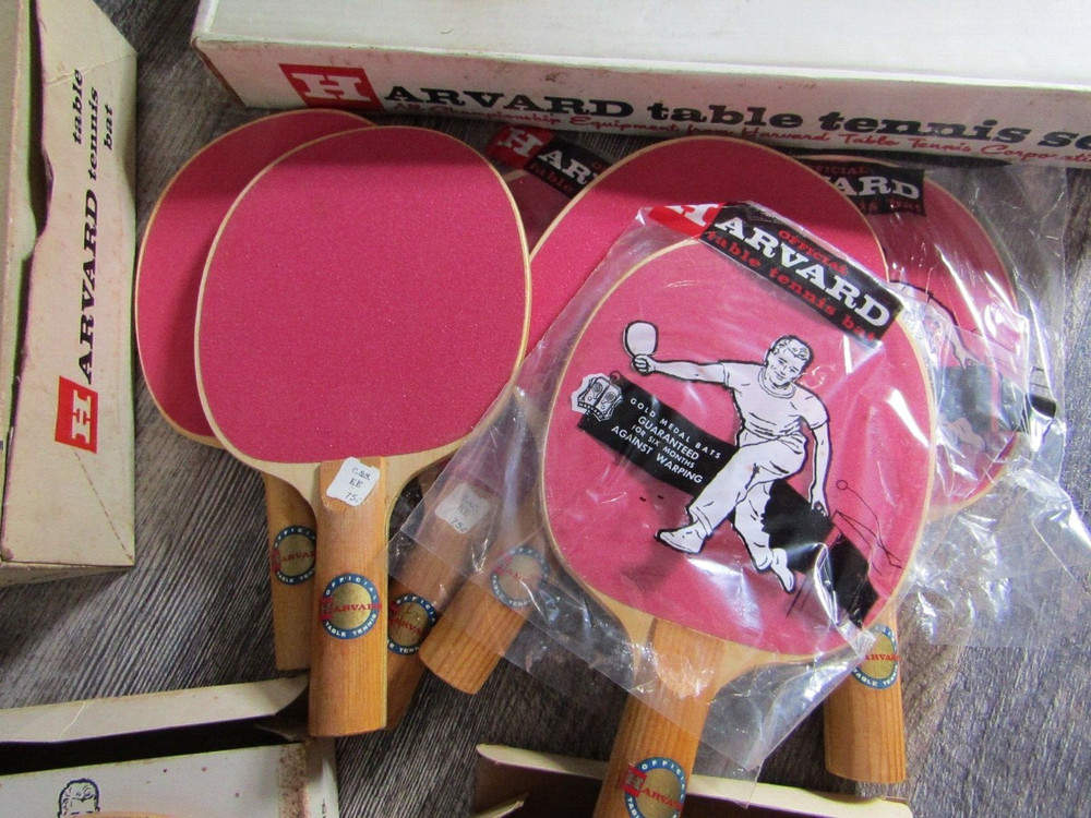 VINTAGE HARVARD TABLE TENNIS SET