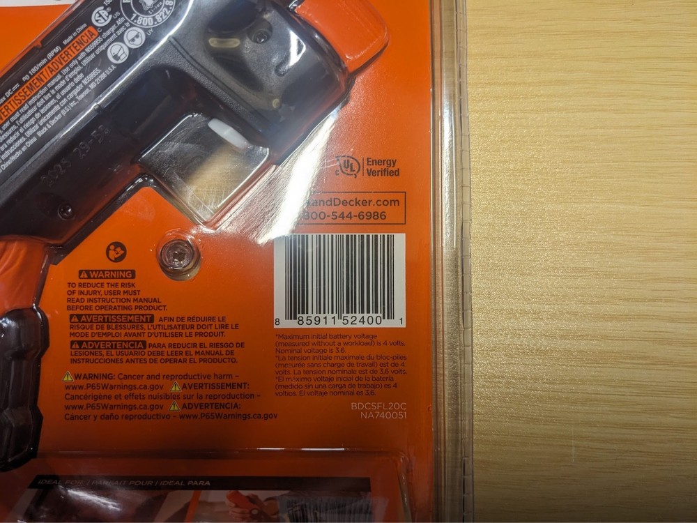 Black+Decker BDCSFL20C Pivot Screwdriver + Light - Inc 2 bits and charger.