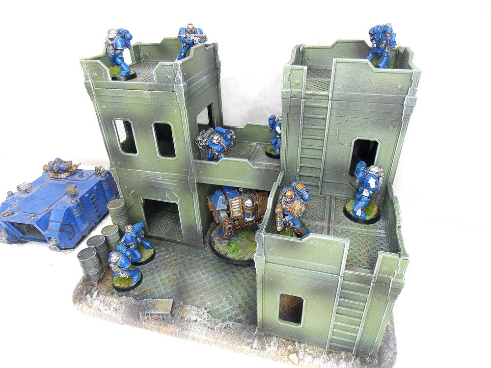 WARGAMING TERRAIN PAINTED BUILDING