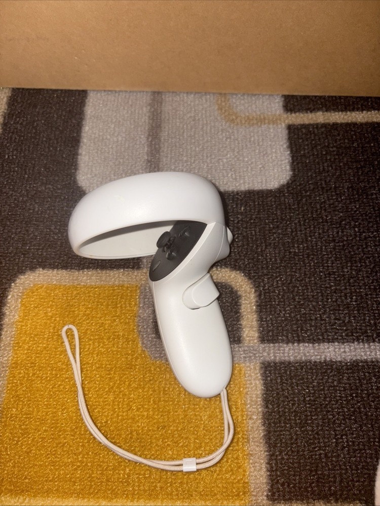 Oculus Quest 2 Meta Standalone VR Headset White, 64GB with Controllers