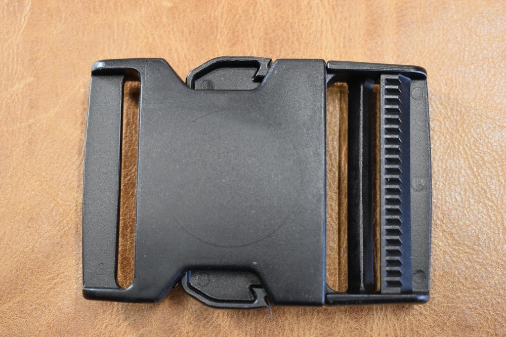 2" Fastex Buckle black plastic flat side release
