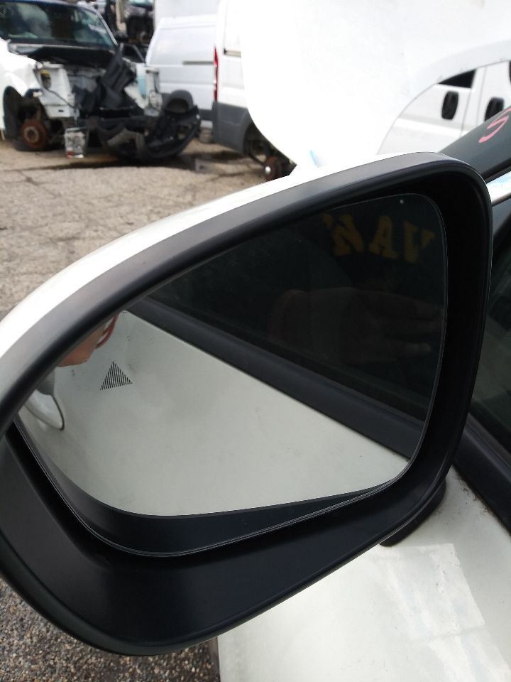 Camera/Projector Front View Windshield US Built Fits 23