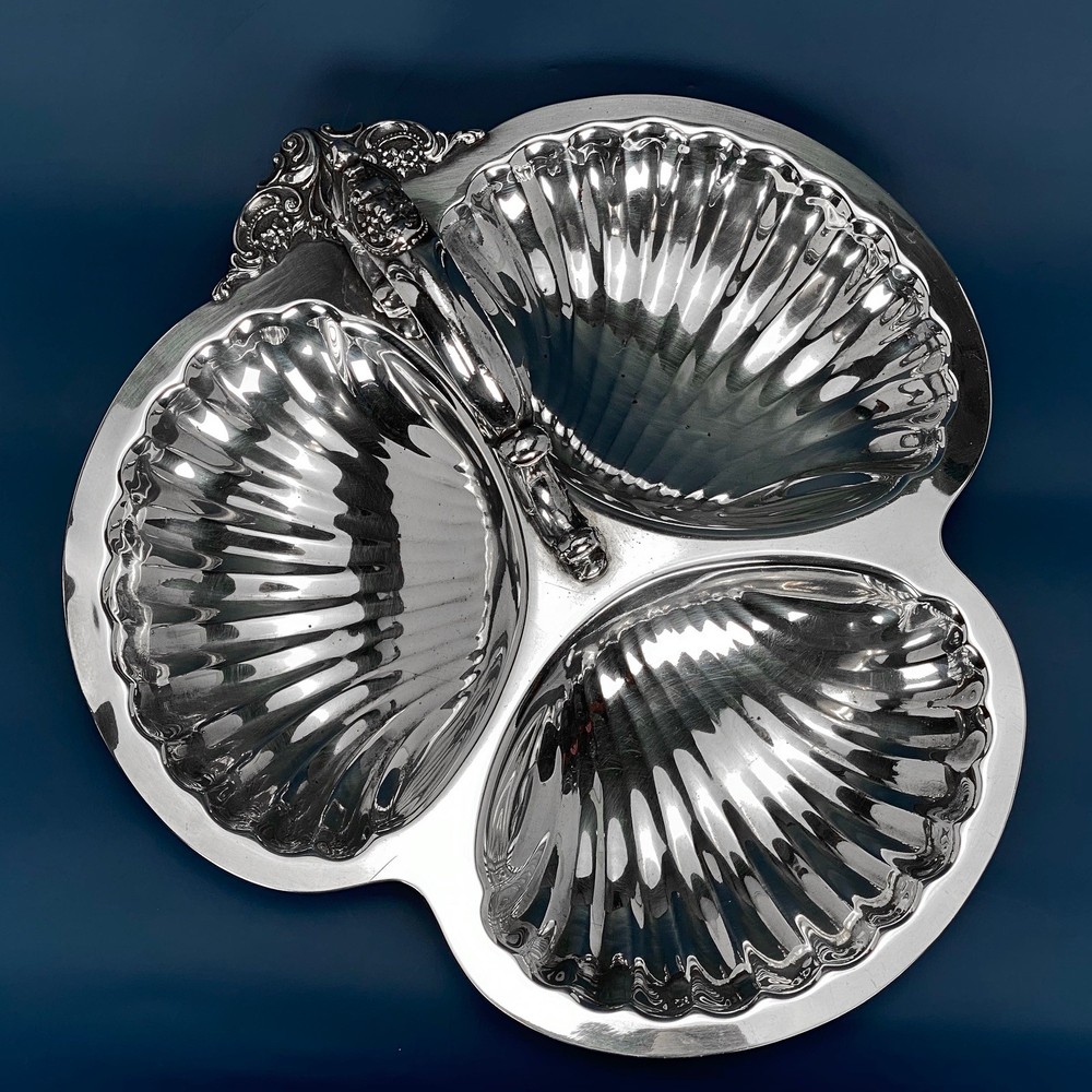 Baroque by Wallace Silversmiths 3-Section Clam Shell Serving Dish
