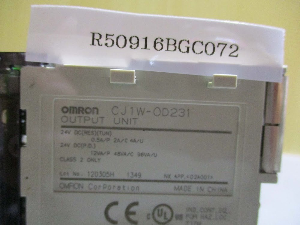OMRON CJ1W-OD231 Output Unit PLC Module USED #2