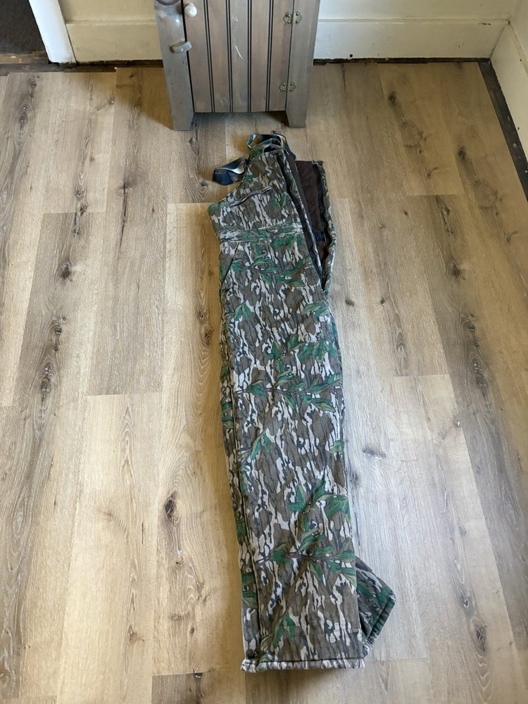 Mossy Oak Greenleaf. Insulated Bibbs L