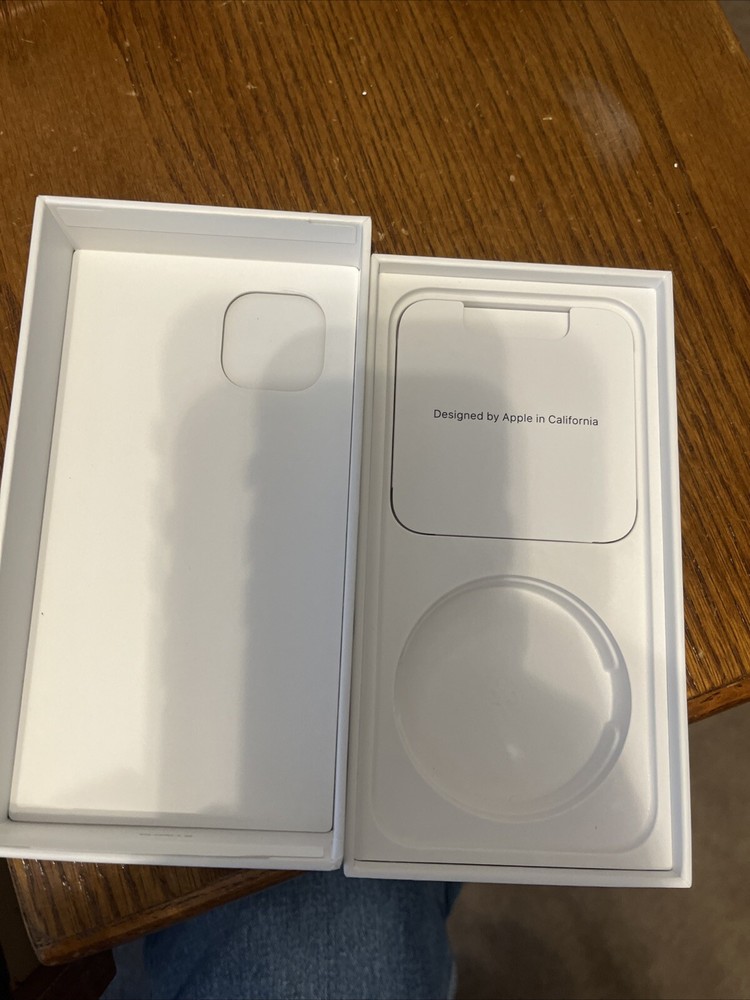 Apple iPhone 13 Midnight 128GB Empty Box Only