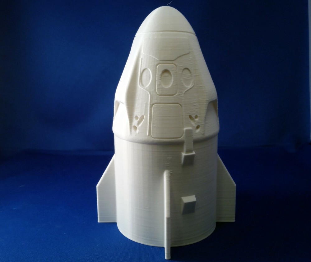 SpaceX Dragon Spacecraft Model, 1/48 Scale