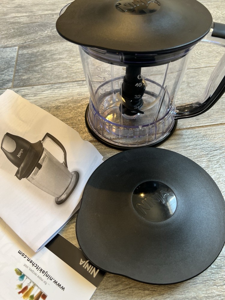 Ninja Master Prep Professional QB1004 40 oz Processing Pitcher 2 Lids Blade New